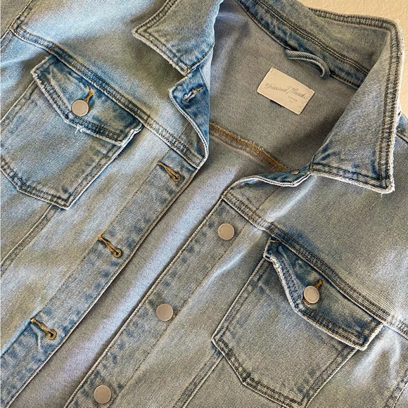 Universal Thread jeans jacket - Picture 2 of 5